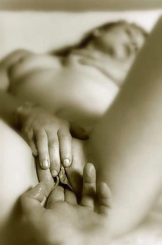 how to finger a girl